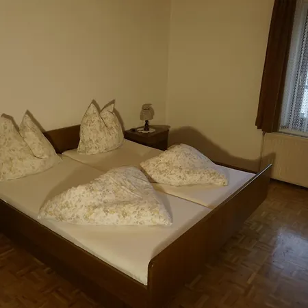 Torwirt Hotel *